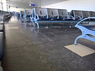 Havaalanında, otobüste ya da tren istasyonunda boş bekleme odası