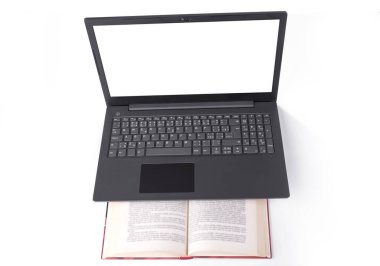 Modern, hafif bir dizüstü bilgisayar.