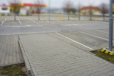 Boş otopark. Coronavirus ya da izin günü konsepti