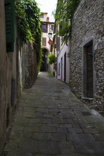 Strada del borgo medievale — Foto Stock