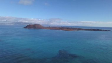 fuerteventura Lobos adanın havadan görünümü