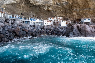 Korsan mağarası Poris de Candelaria, gizli bir turizm merkezi. 