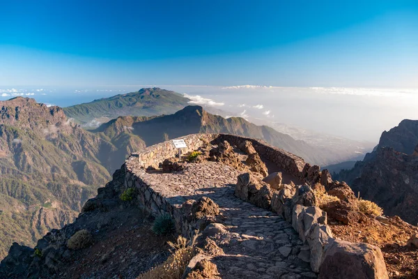 MIrador Roque de los Muchachos, atração turística popular - La palma — Fotografia de Stock