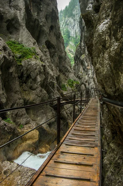Hellentalklam geçit köprüsü, güneyinde Bavyera