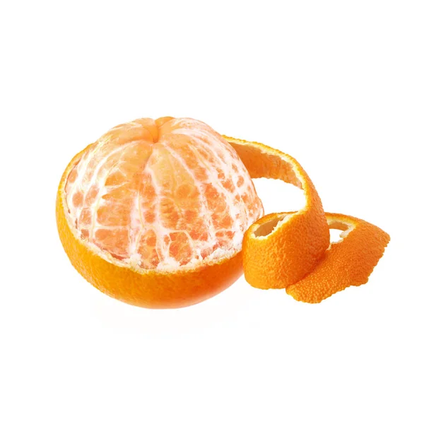 Olgun ve sulu mandalina saf güzel kabuğu ile. Beyaz arka plan üzerinde izole mandarin. — Stok fotoğraf