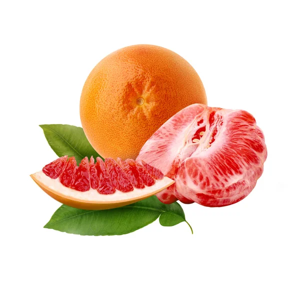 Verse rijpe rode grapefruit met groene bladeren. Rode gesneden citrus geïsoleerd. — Stockfoto