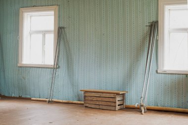 Terk edilmiş eski ev iç