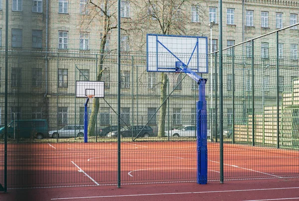 High School-College Basketbal Hof — Stockfoto