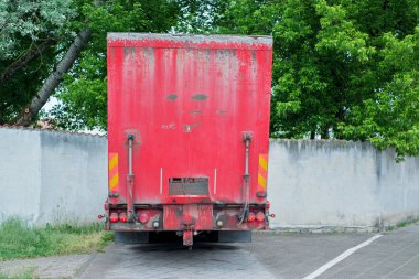 Hidrolik rampa ile geri redtruck