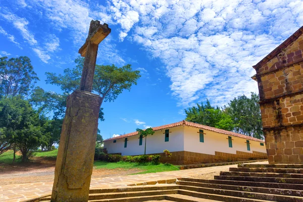 Cruz de piedra en Barichara — Foto de Stock