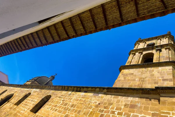 Barichara-Kathedrale mit Blick nach oben — Stockfoto