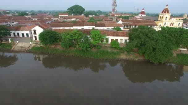 Mompox Waterfront rivier — Stockvideo