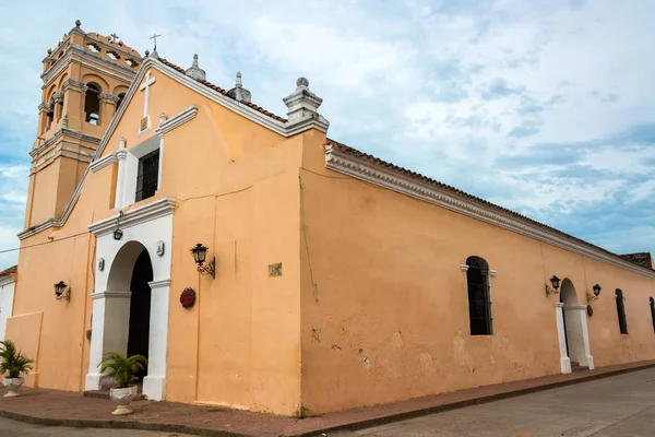 教会在 Mompox，哥伦比亚 — 图库照片