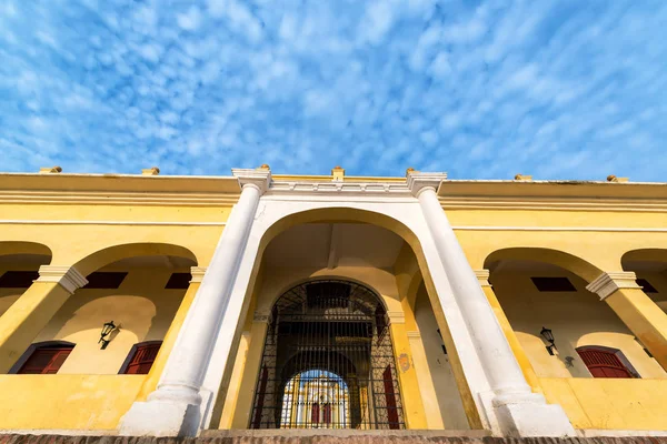 Pasar Mompox dan Langit — Stok Foto