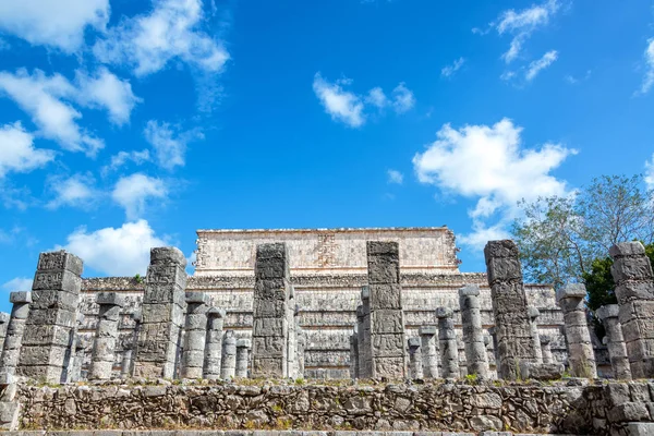 Colunas em Chichen Itza — Fotografia de Stock