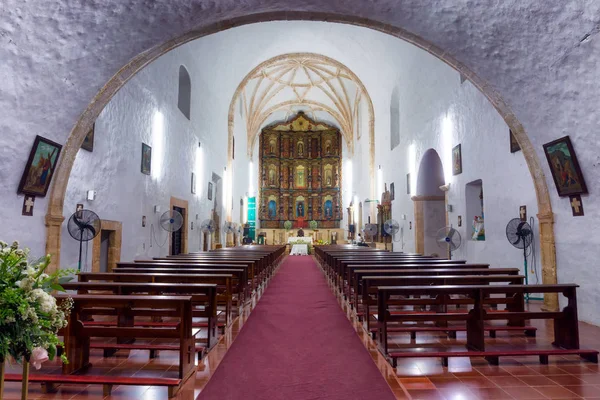 Kostel historický klášter — Stock fotografie