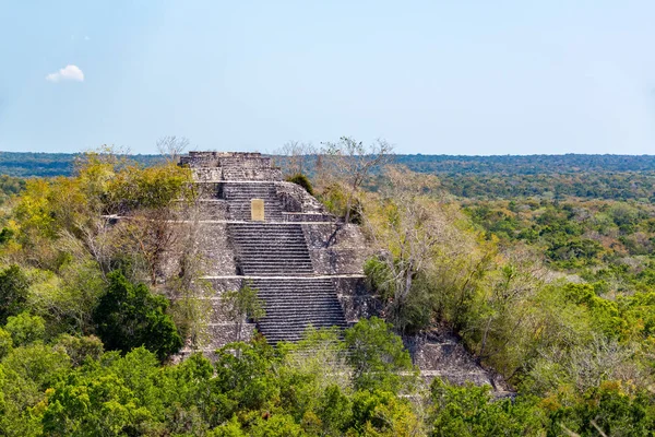 卡拉克穆尔，墨西哥金字塔 — 图库照片