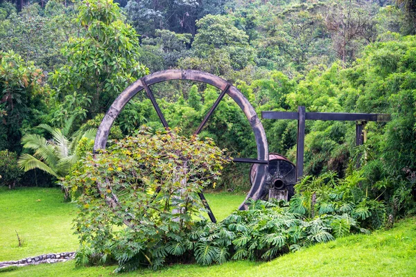 Vecchio mulino ad acqua in Colombia — Foto Stock