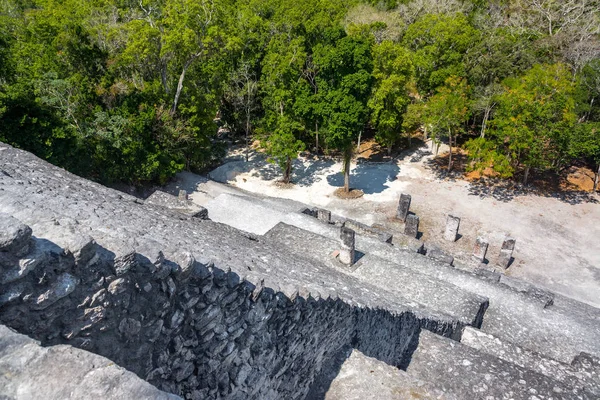 Calakmul, 멕시코에서 피라미드에 계단 — 스톡 사진