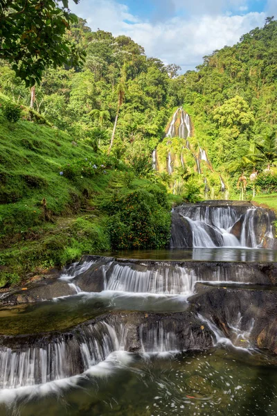 Santa Rosa de Cabal Waterfall Vertical — Stockfoto