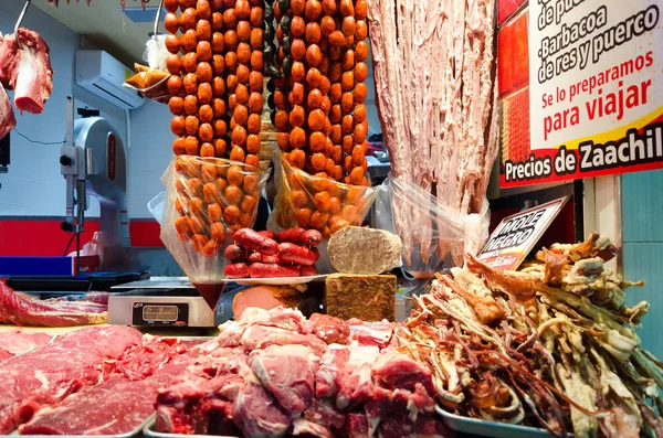 Embutidos y Carnes en Venta en Oaxaca — Foto de Stock