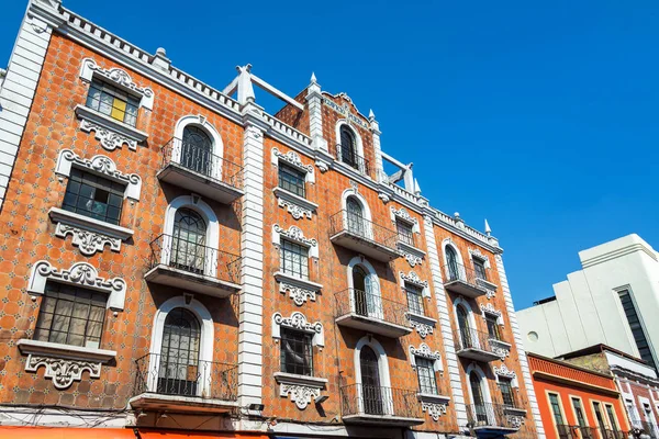 Historisk byggnad i Puebla — Stockfoto