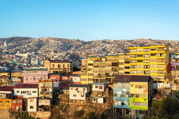 Valparaiso und goldenes Licht — Stockfoto