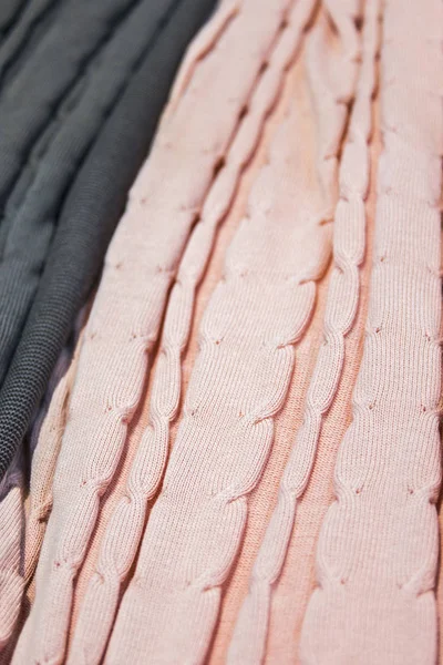 Plaid multicolor de punto, mantas, texturas de tela de punto en la tienda —  Fotos de Stock