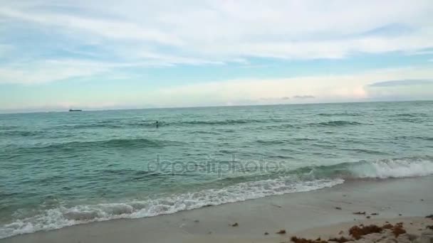 Дивовижної Краси Атлантичного Океану Горизонт Blue Sky Майамі Біч Флорида — стокове відео