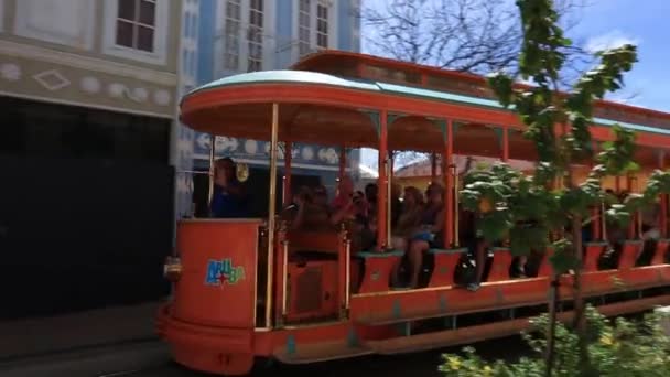 Streetcar Gratuito Intorno Alla Zona Commerciale Oranjestad Aruba 2017 — Video Stock