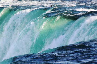 Niagara at nalı düşmek. Ontario. Kanada. Güzel şelale arka plan.