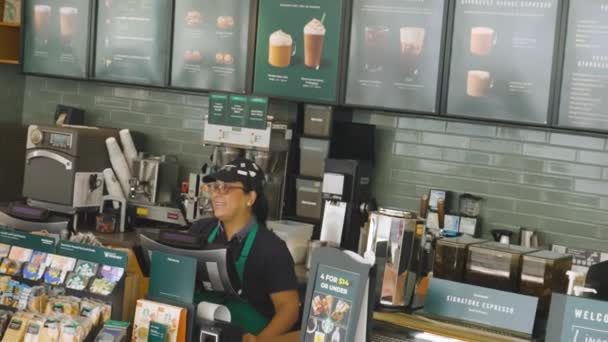 Belo Interior Café Starbucks Comer Fora Conceito Miami Eua 2019 — Vídeo de Stock