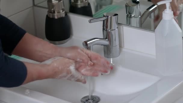 Goed Zicht Mannelijke Handen Wassen Hygiëne Concept Gezondheidsconcept — Stockvideo