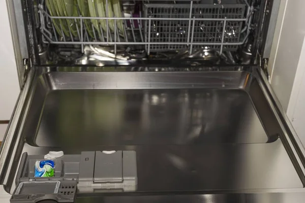Крупним Планом Вид Відкритої Посудомийної Машини Технологічний Фон — стокове фото