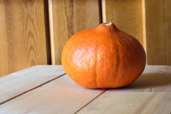 Осенняя Оранжевая Тыква Деревянном Столе — стоковое фото