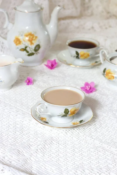 Xícara de café no café - imagem efeito estilo vintage — Fotografia de Stock