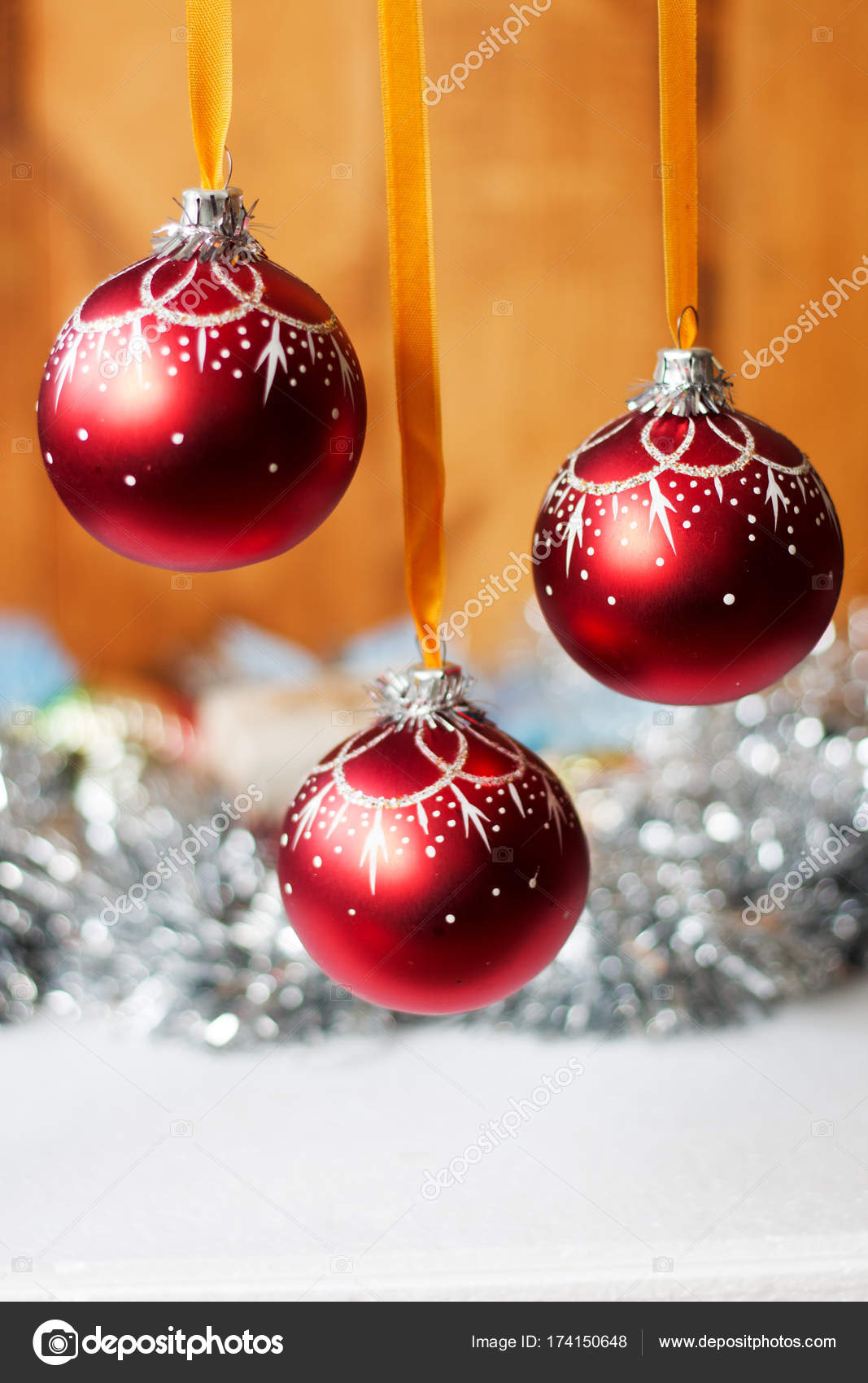 Pendaison De Boule Rouge Noël Brillant Avec Fond Festif