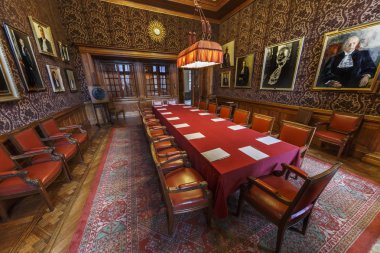 Barış Sarayı Binası