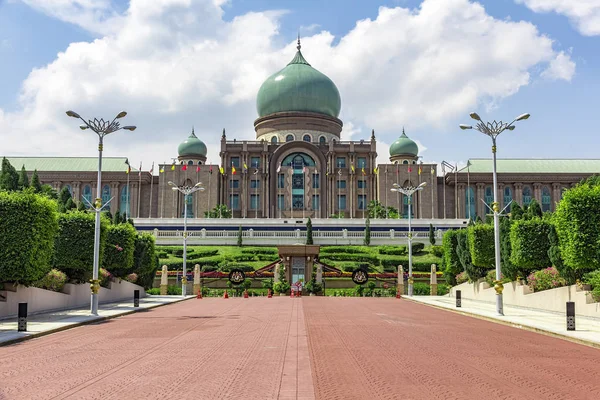 Perdana Putra mieści się w budynku w Putrajaya, Malezja które hou — Zdjęcie stockowe