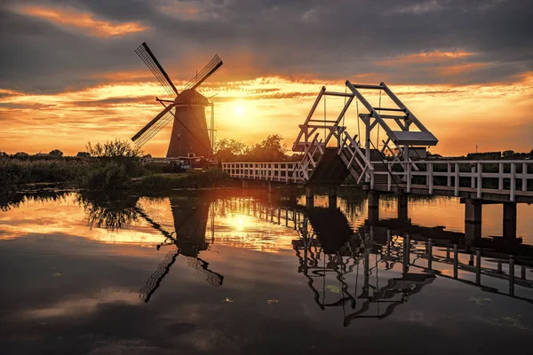 Moulin à vent Kinderdijk — Photo