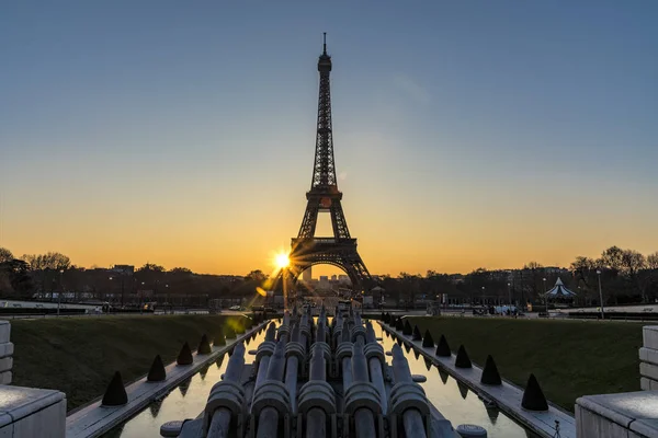 Piękny zachód słońca na Paryż — Zdjęcie stockowe