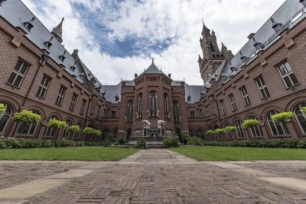 peace palace building