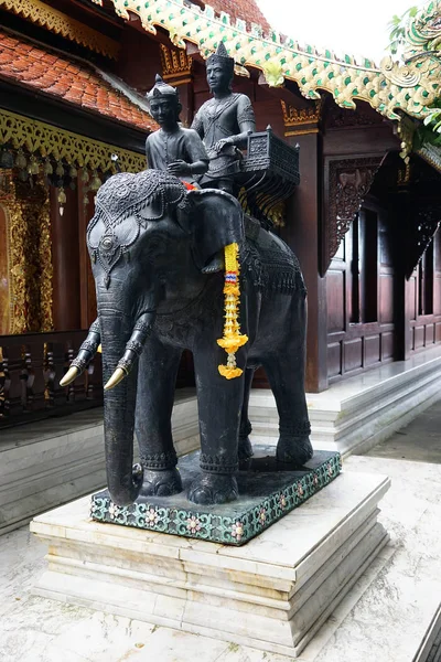 Wat Phra bu DOI Suthep tapınak Tayland Chiang Mai Buda