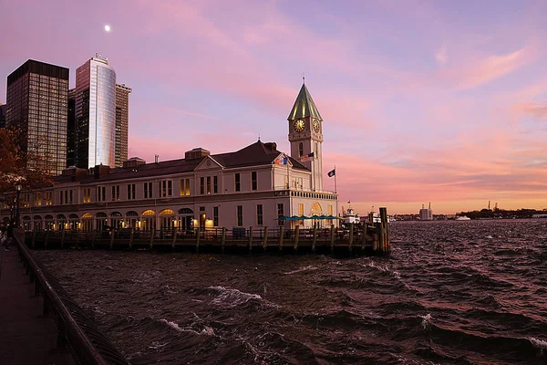 İskele A Harbor House Manhattan New York