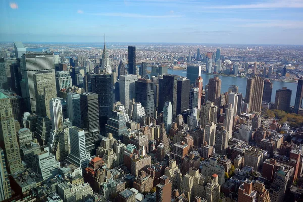 Bize gökyüzü manzarası New York'un Manhattan ABD