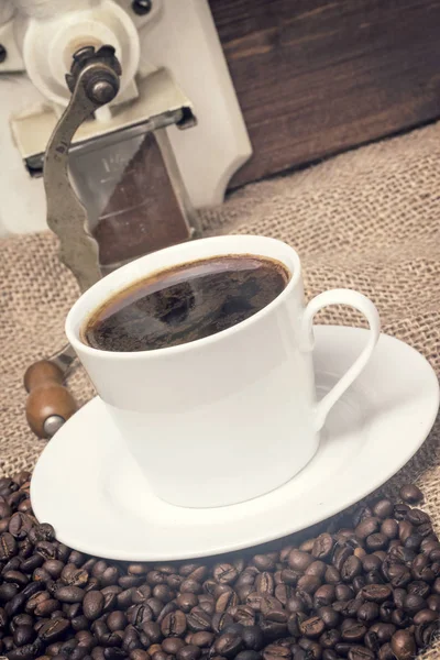 Kahve fincan çarpık bakış — Stok fotoğraf