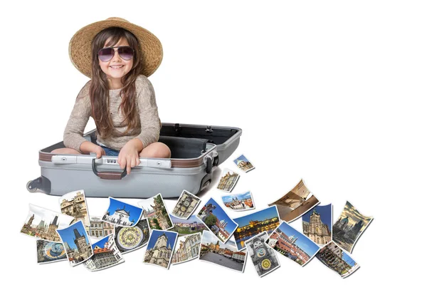 Sonriente niña viajar concepto de Praga — Foto de Stock