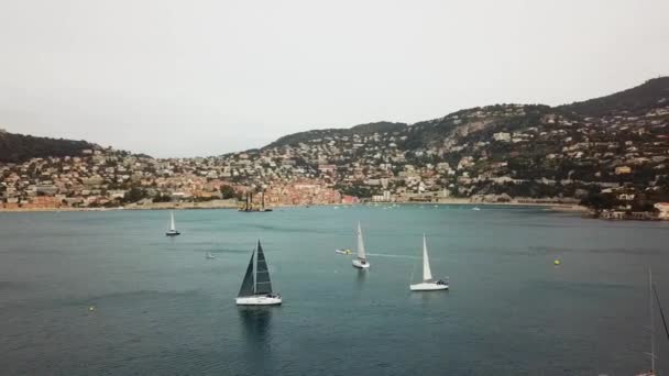 Vista aerea. Yacht regata nel Golfo yacht di lusso Francia . — Video Stock