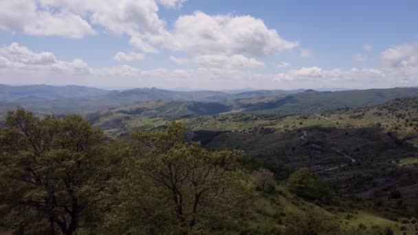 Pemandangan udara yang indah. Pemandangan udara dari pegunungan Italia — Stok Video