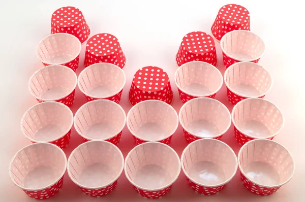Formas Papel Para Fazer Cupcakes Cor Vermelha Alguns Dos Quais — Fotografia de Stock